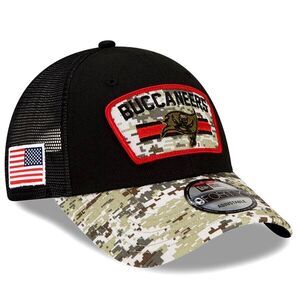 New Era Mens Tampa Bay Buccaneers Salute Service 9Forty Snapback Trucker Hat NEW